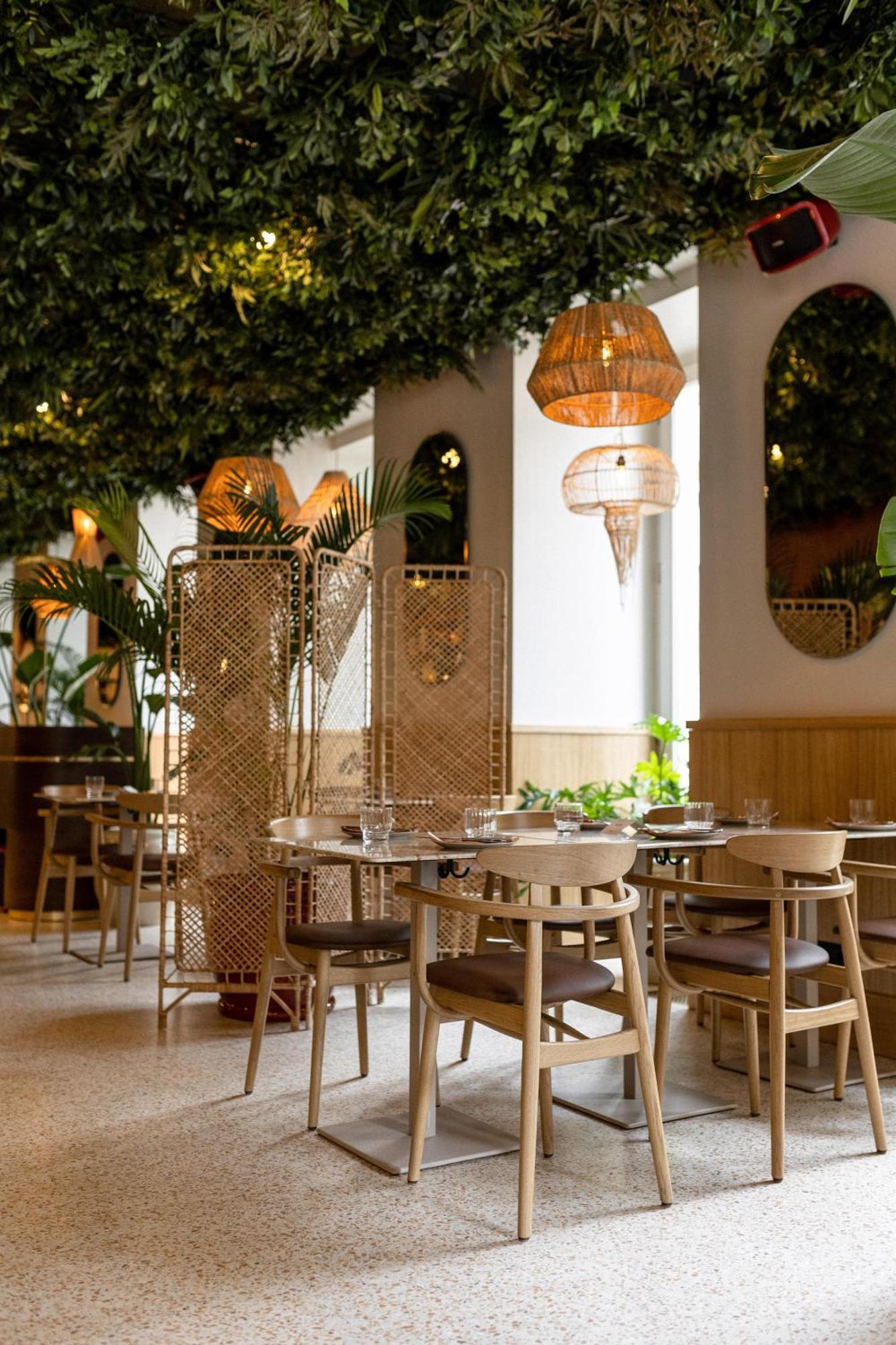 Verno House Budapest, Vignette Collection By Ihg Exterior photo Restaurant interior